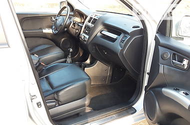 Позашляховик / Кросовер Kia Sportage 2007 в 