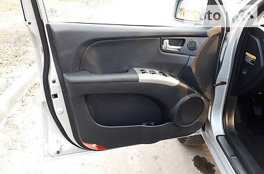 Позашляховик / Кросовер Kia Sportage 2007 в 