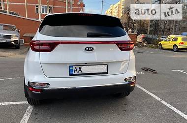 Позашляховик / Кросовер Kia Sportage 2018 в 