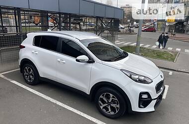 Позашляховик / Кросовер Kia Sportage 2018 в 