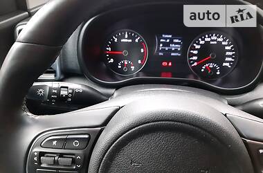 Позашляховик / Кросовер Kia Sportage 2017 в 