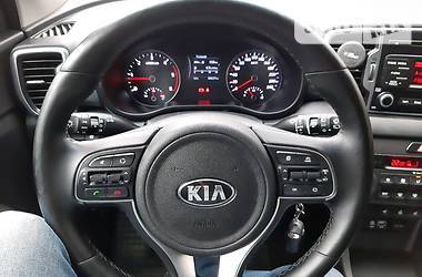Позашляховик / Кросовер Kia Sportage 2017 в 
