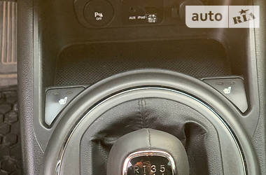 Позашляховик / Кросовер Kia Sportage 2011 в 