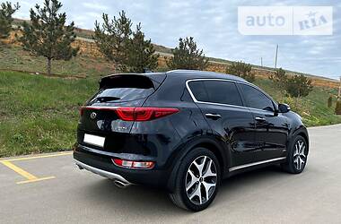 Позашляховик / Кросовер Kia Sportage 2017 в 