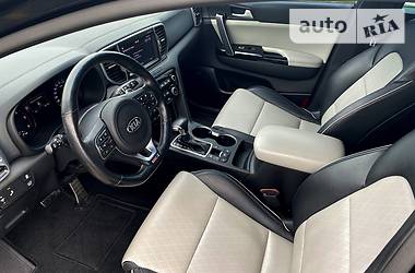 Позашляховик / Кросовер Kia Sportage 2017 в 