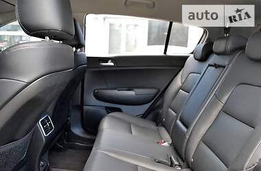 Позашляховик / Кросовер Kia Sportage 2016 в 