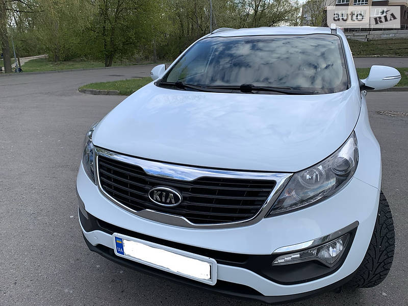 Внедорожник / Кроссовер Kia Sportage 2011 в Сумах