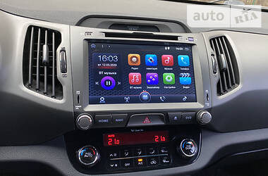 Позашляховик / Кросовер Kia Sportage 2015 в 