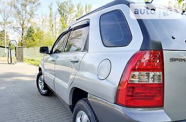 Позашляховик / Кросовер Kia Sportage 2007 в 