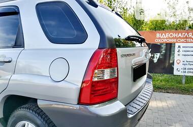 Позашляховик / Кросовер Kia Sportage 2007 в 