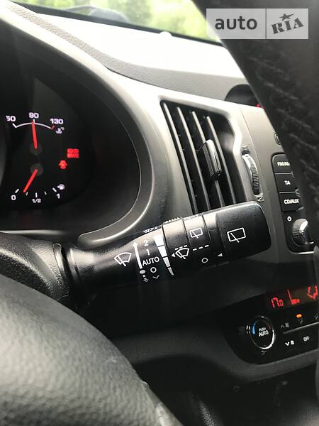 Позашляховик / Кросовер Kia Sportage 2011 в Рівному