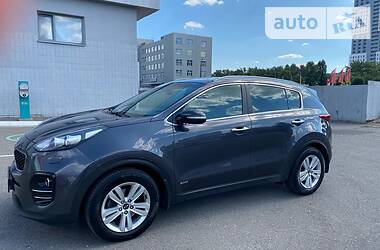 Позашляховик / Кросовер Kia Sportage 2016 в 