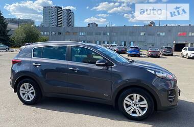 Позашляховик / Кросовер Kia Sportage 2016 в 