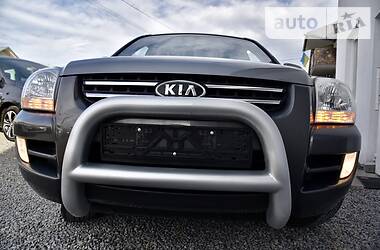 Позашляховик / Кросовер Kia Sportage 2007 в 