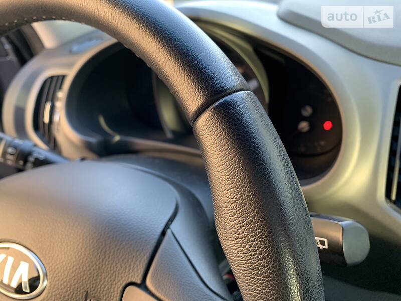 Позашляховик / Кросовер Kia Sportage 2012 в Києві фото 30 Позашляховик / Кросовер Kia Sportage 2012 в Києві