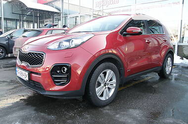 Позашляховик / Кросовер Kia Sportage 2016 в Києві