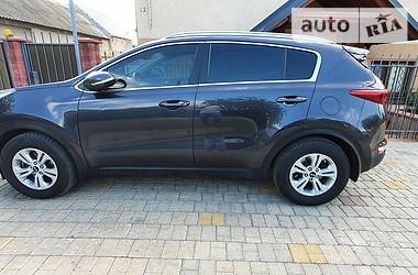 Позашляховик / Кросовер Kia Sportage 2016 в Львові