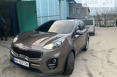 Внедорожник / Кроссовер Kia Sportage 2016 в Славянске