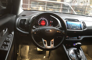 Позашляховик / Кросовер Kia Sportage 2013 в Львові