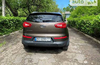 Внедорожник / Кроссовер Kia Sportage 2011 в Тернополе