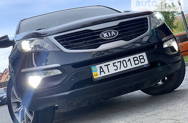 Внедорожник / Кроссовер Kia Sportage 2011 в Ивано-Франковске