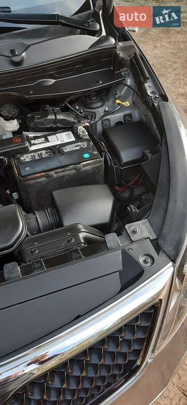 Внедорожник / Кроссовер Kia Sportage 2014 в Киеве