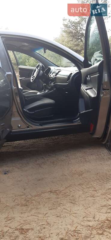 Внедорожник / Кроссовер Kia Sportage 2014 в Киеве