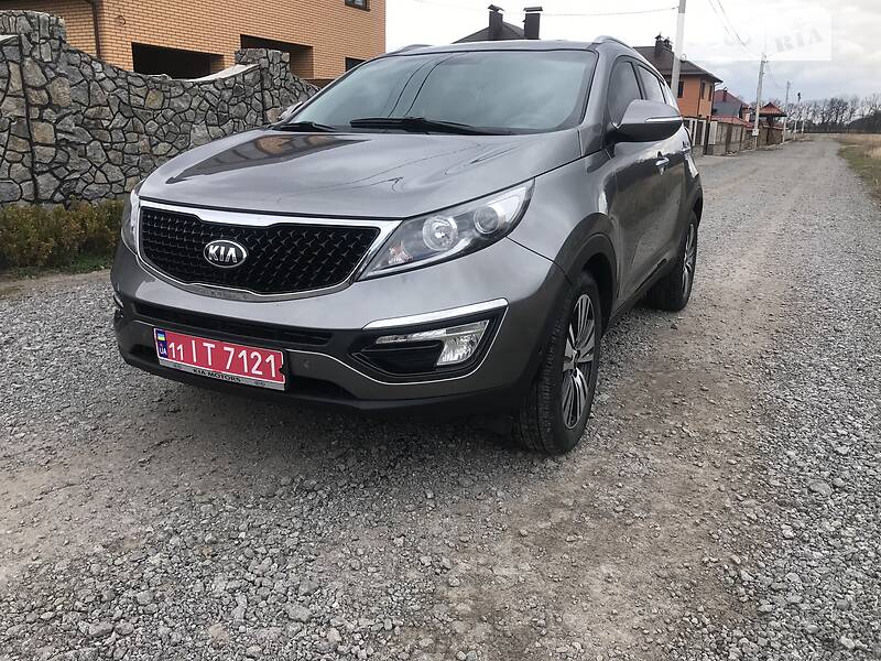 Внедорожник / Кроссовер Kia Sportage 2015 в 