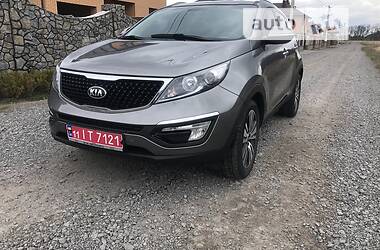 Внедорожник / Кроссовер Kia Sportage 2015 в 
