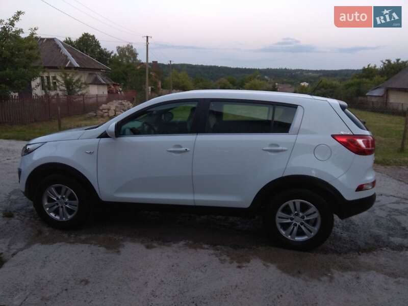 Внедорожник / Кроссовер Kia Sportage 2012 в Ивано-Франковске