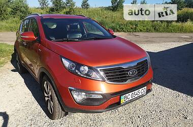 Позашляховик / Кросовер Kia Sportage 2011 в Новому Розділі