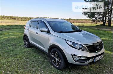 Позашляховик / Кросовер Kia Sportage 2010 в Кременчуці