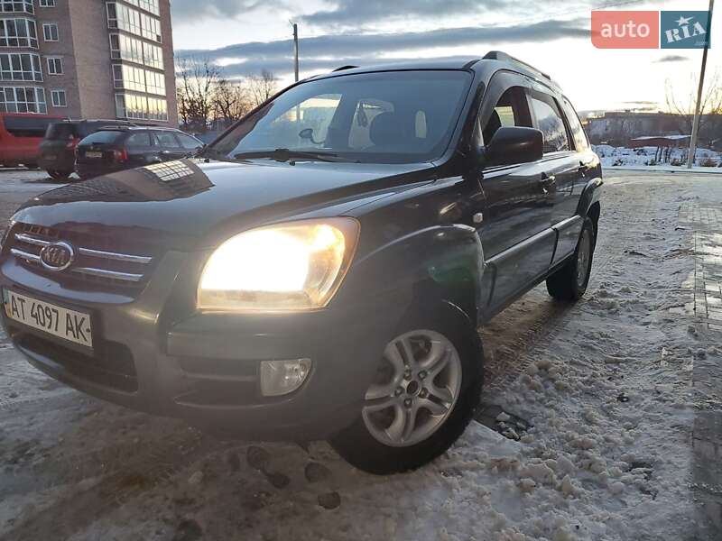 Внедорожник / Кроссовер Kia Sportage 2005 в Ивано-Франковске