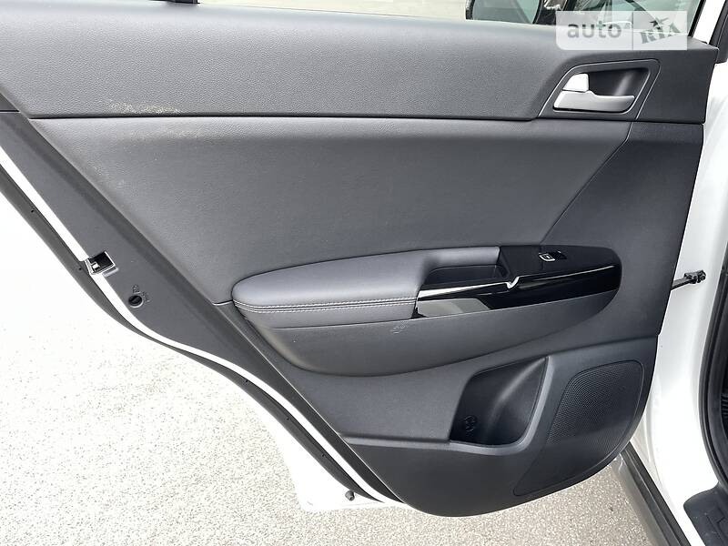 Позашляховик / Кросовер Kia Sportage 2020 в Дніпрі