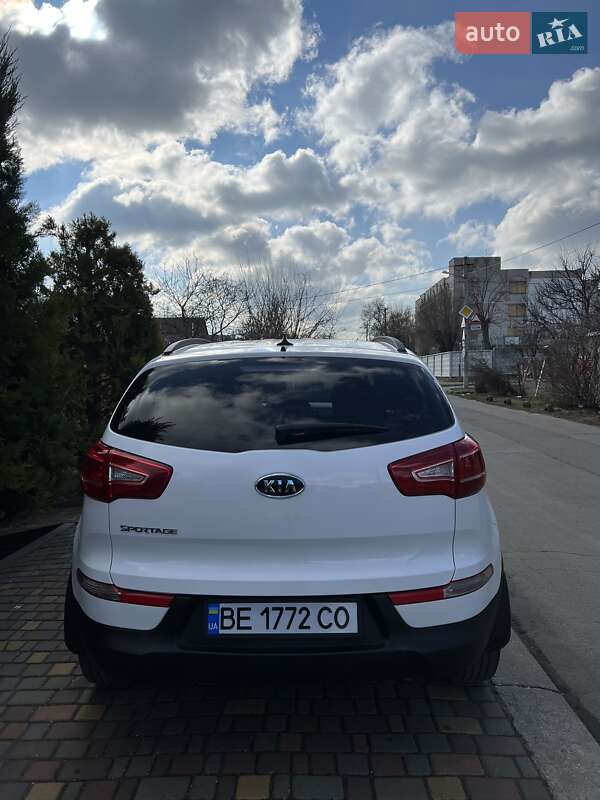 Внедорожник / Кроссовер Kia Sportage 2011 в Николаеве