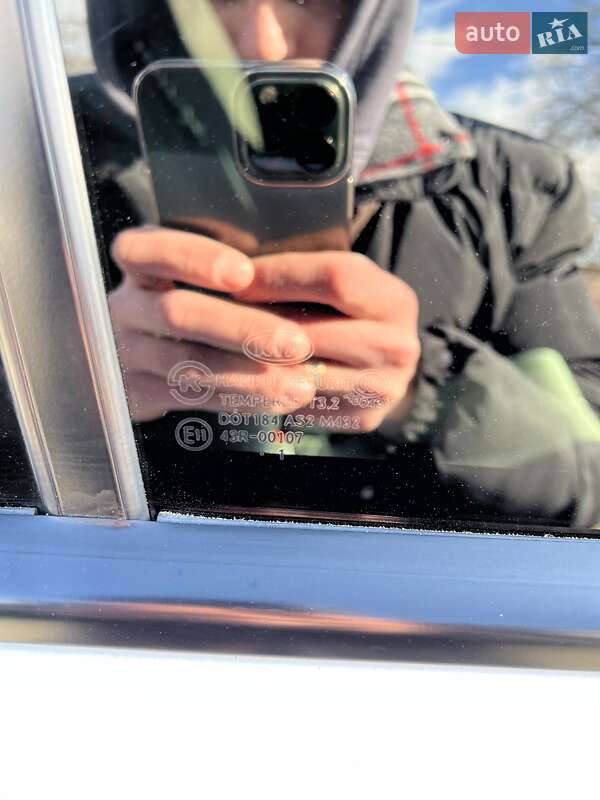 Внедорожник / Кроссовер Kia Sportage 2011 в Николаеве