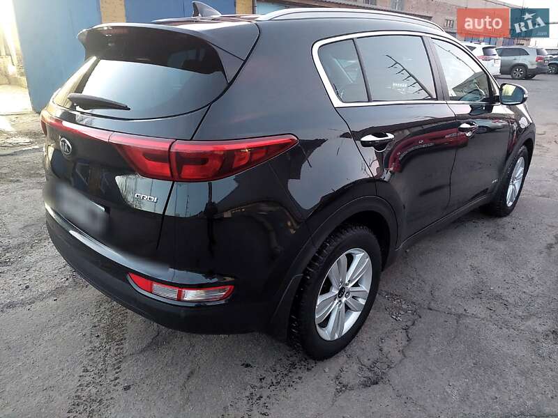 Внедорожник / Кроссовер Kia Sportage 2016 в Полтаве