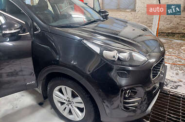 Внедорожник / Кроссовер Kia Sportage 2016 в 