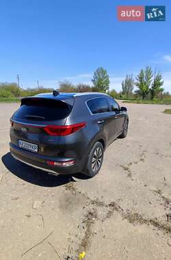 Внедорожник / Кроссовер Kia Sportage 2016 в 