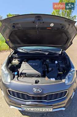 Внедорожник / Кроссовер Kia Sportage 2016 в 