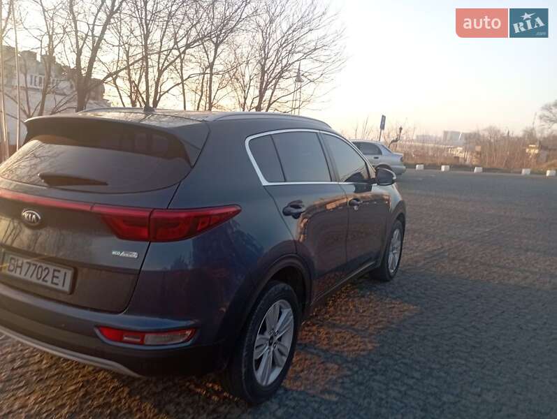 Позашляховик / Кросовер Kia Sportage 2015 в Одесі