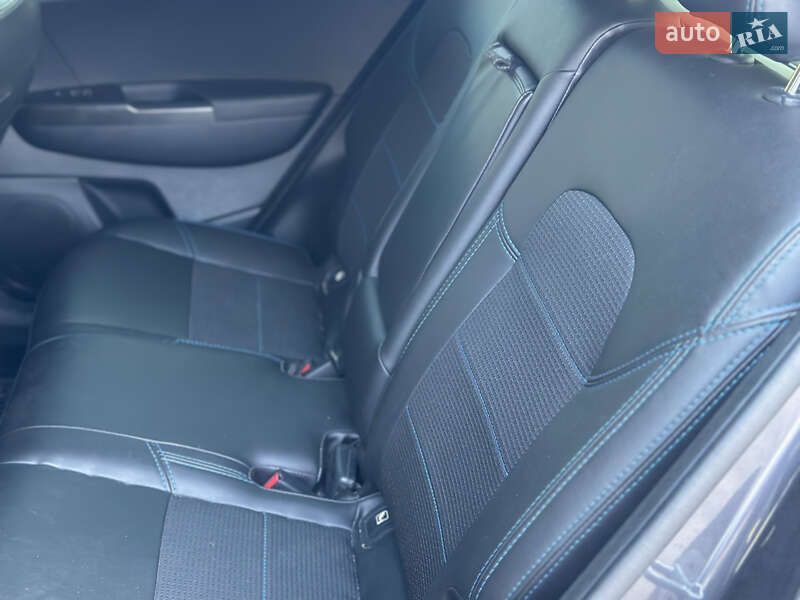 Внедорожник / Кроссовер Kia Sportage 2017 в Днепре