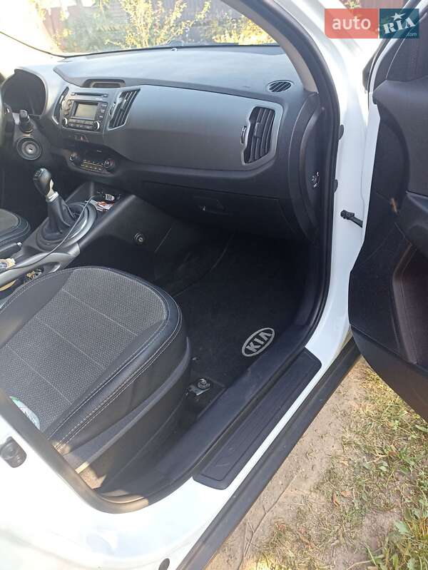 Внедорожник / Кроссовер Kia Sportage 2015 в Харькове фото 12 Внедорожник / Кроссовер Kia Sportage 2015 в Харькове