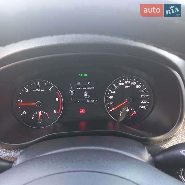 Внедорожник / Кроссовер Kia Sportage 2015 в Вознесенске