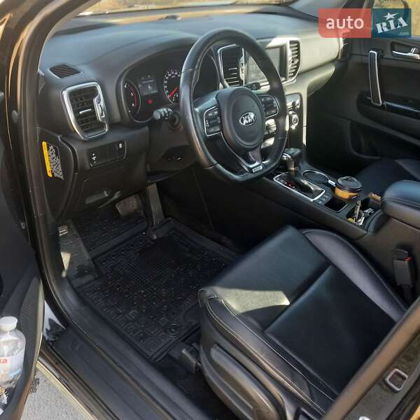 Внедорожник / Кроссовер Kia Sportage 2015 в Вознесенске