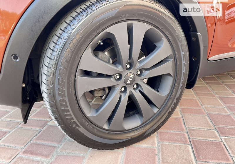 Внедорожник / Кроссовер Kia Sportage 2012 в Киеве