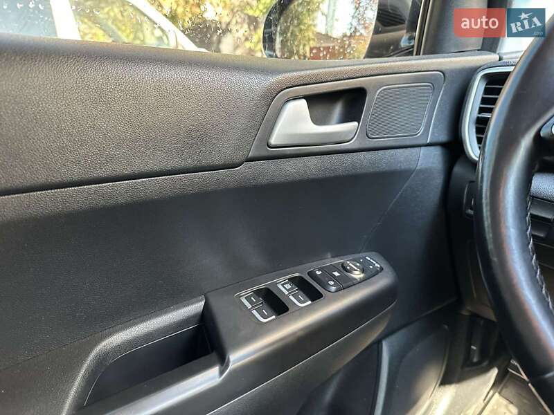 Внедорожник / Кроссовер Kia Sportage 2019 в Черкассах