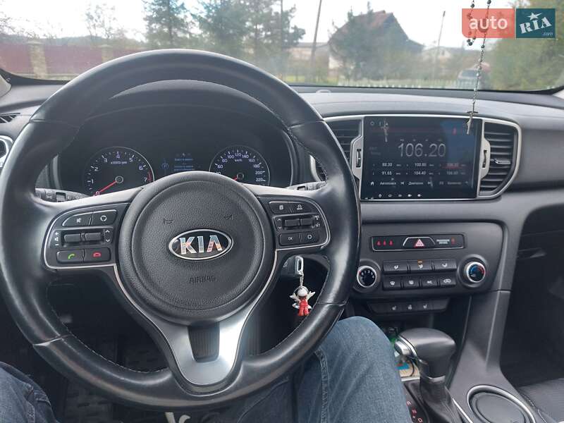 Позашляховик / Кросовер Kia Sportage 2016 в Долині