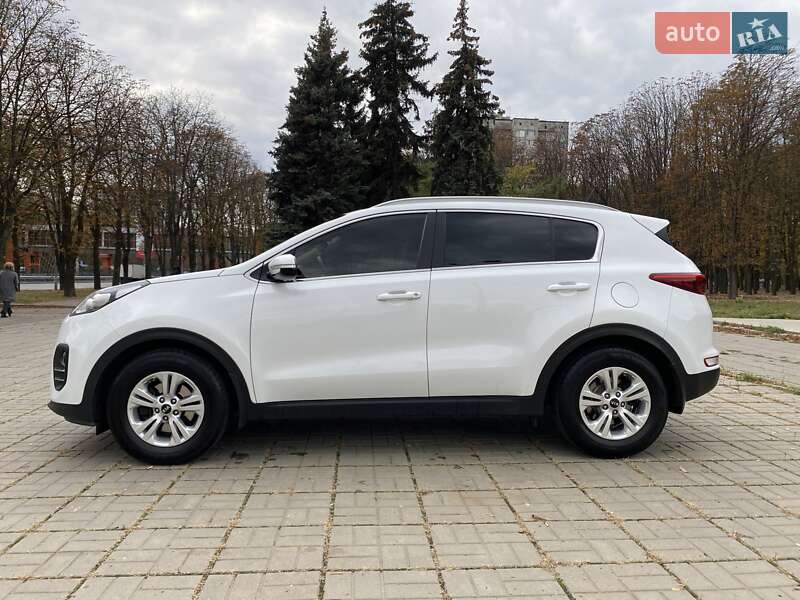 Позашляховик / Кросовер Kia Sportage 2016 в Києві