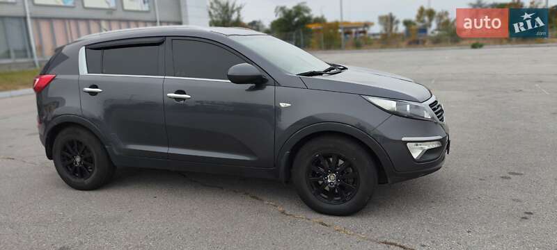 Внедорожник / Кроссовер Kia Sportage 2012 в Синельниково